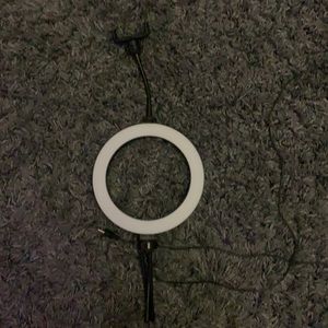 ring light with three color settings